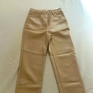 Brand new Aritzia, Wilfred pant in cream, neutral color size 0